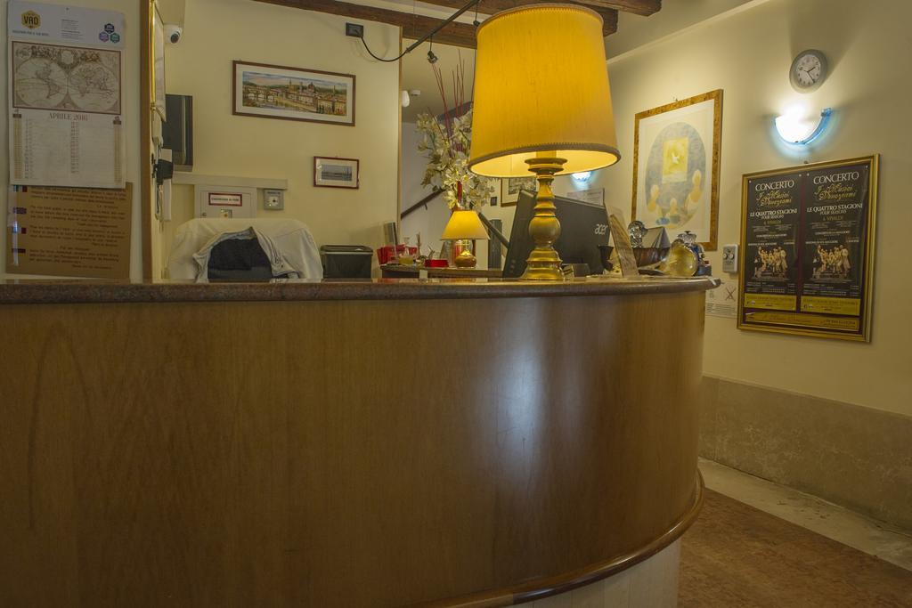 Hotel Iris Venice Exterior photo