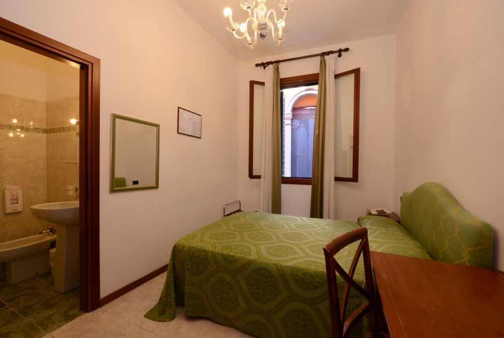 Hotel Iris Venice Exterior photo
