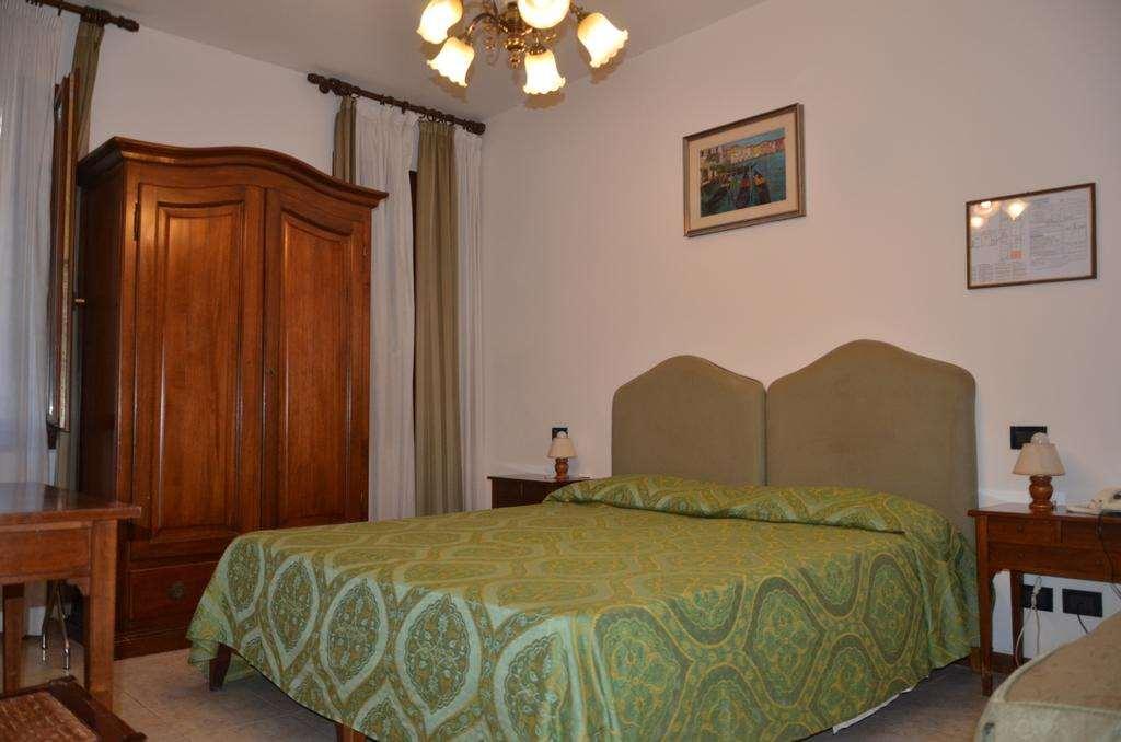 Hotel Iris Venice Room photo