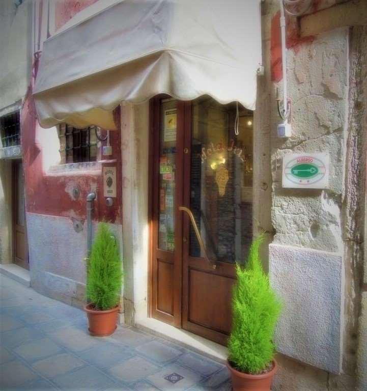 Hotel Iris Venice Exterior photo